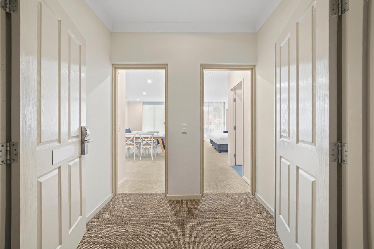 Macquarie Waters Boutique Apartment Hotel Port Macquarie Exterior photo