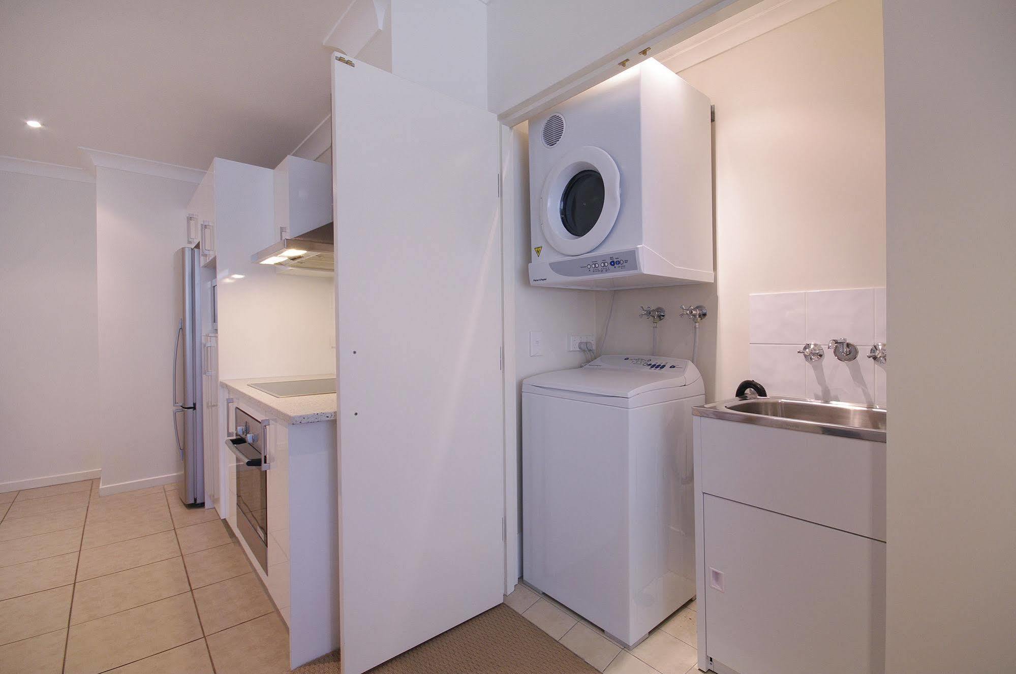 Macquarie Waters Boutique Apartment Hotel Port Macquarie Exterior photo